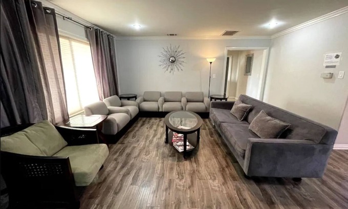 Montebello House | Prime LA Location: Spacious 7-Bedroom Home with Hot Tub
