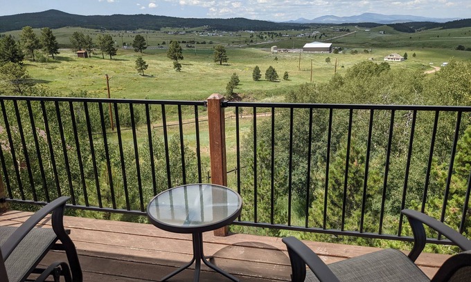 Divide House | Prime Location in Divide with Breathtaking Views & BBQ