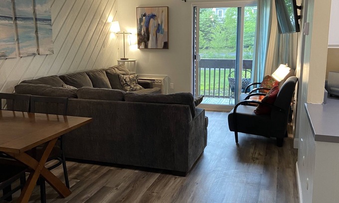 Weirs Beach Condo | Ideal Getaway Near Weirs Beach at Lake Winnipesaukee
