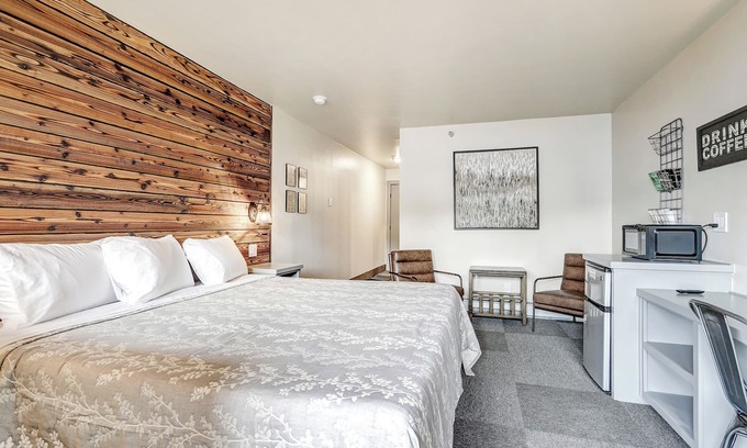 Angel Fire Hotel | Ideal Stay Near the Ocean at Elk Horn Lodge 202