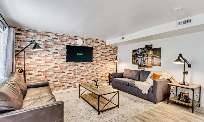 Downtown Salt Lake City Apartment | Comfort Meets Convenience: Ideal for Families & Pets
