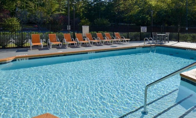 Clemson Hotel | Prime Location Stay near Downtown Pendleton for Business Trips