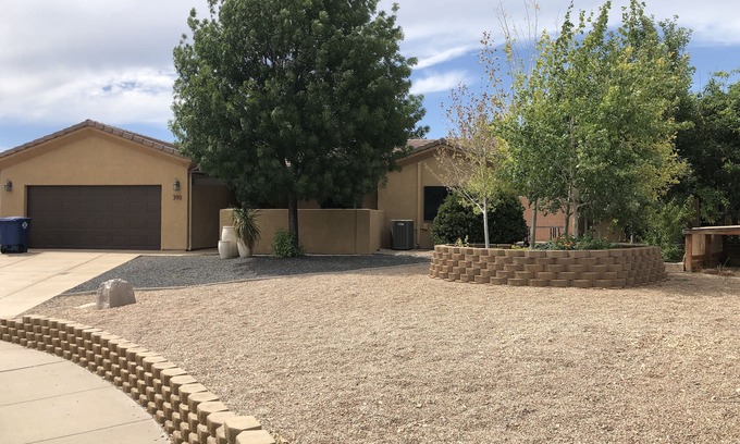 La Verkin House | Ideal Base Near St. George, Zion, Bryce & Grand Canyon
