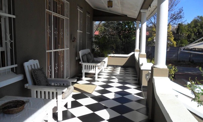 Ladysmith Bed & Breakfast | Ideal Getaway at Convent Hill B and B with Pool & Breakfast
