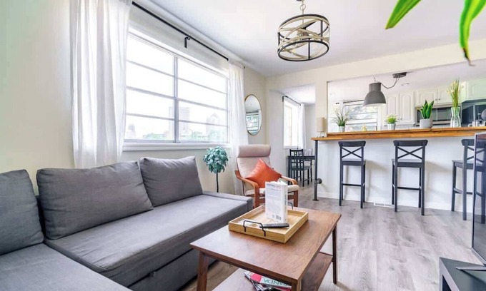 Victorian Village House | Stylish Quadplex Apartment Near Goodale Park & Convention Center