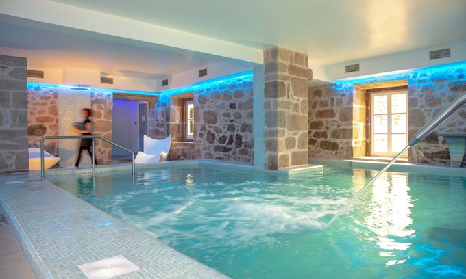 Fundao Hotel | Elegant Convento do Seixo Hotel & Spa with Pool & Dining