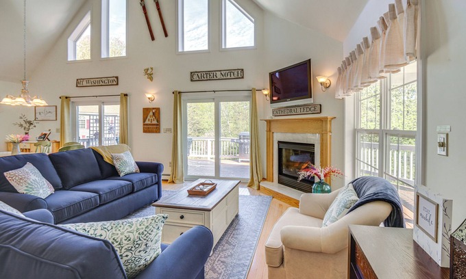 Conway House | North Conway Home with Access to Private Beaches & Spa