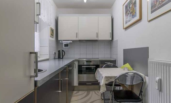 Ricklingen Apartment | CONZEPTplus: Family-Friendly 2-Room Apartment with WiFi