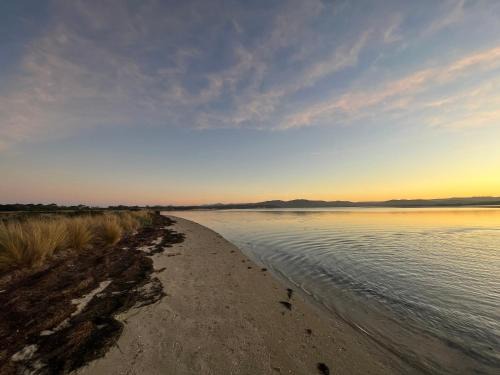 Akaroa House | Relaxing Retreat on Kiama - Perfect for Families!