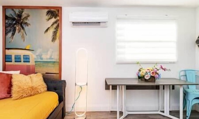 Flagami Apartment | Pet-Friendly Mini-Studio with Ocean View Near the Beach