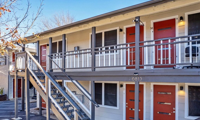 Allandale Apartment | Modern Studio Apartment with Kitchen & Child-Friendly Amenities