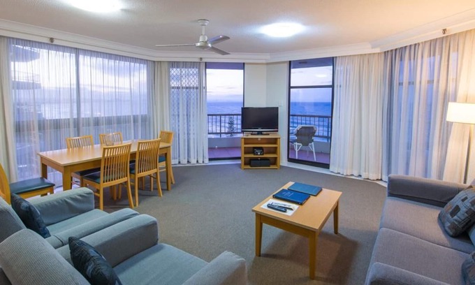 Coolangatta Resort | Beachfront Bliss at Coolangatta - Ocean View Apartments