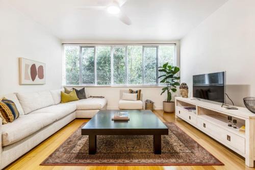 South Yarra Apartment | Experience Coolullah Charm - Your Cozy South Yarra Escape