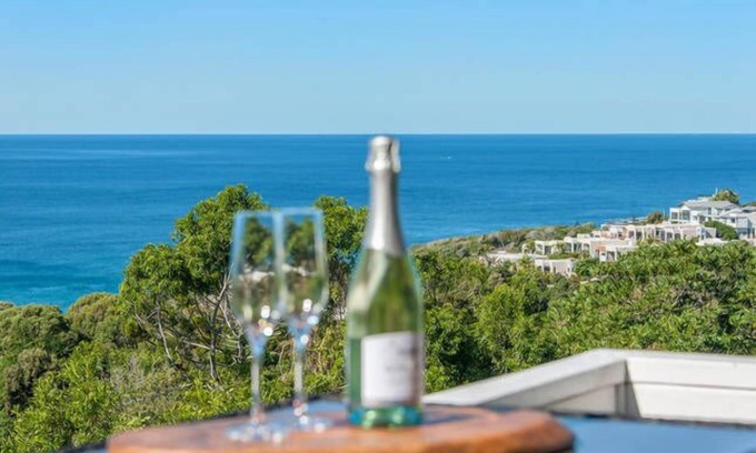 Coolum Beach House | Discover Coolum Grandview: Ocean Views & Pet Friendly