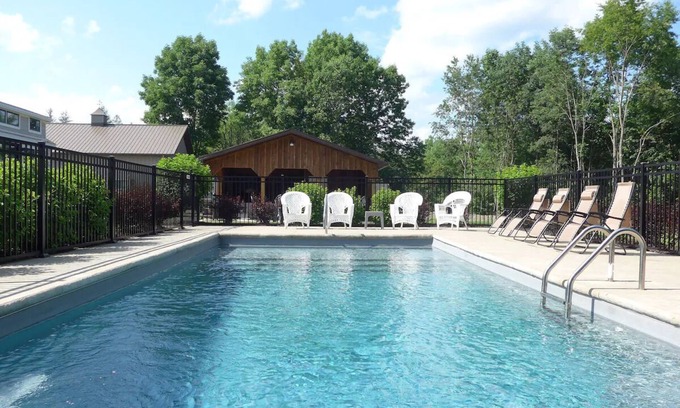 Cooperstown House | Coop Diamonds Sunrise Estates I - Sleeps 12, Private heated pool.