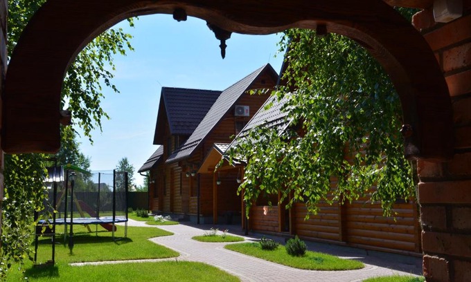 Volyn Oblast Apartment | Cooper House: Guest Rated 9.8 with Family-Friendly Amenities