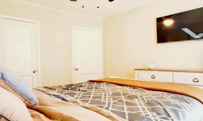 East Memphis House | Family-Friendly Retreat at Cooper Young Cove Awaits You