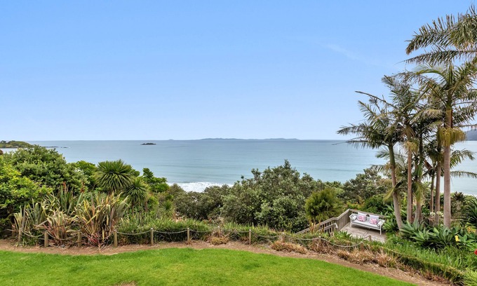 Coopers Beach House | Family-Friendly Retreat at Coopers Sands - Coopers Beach