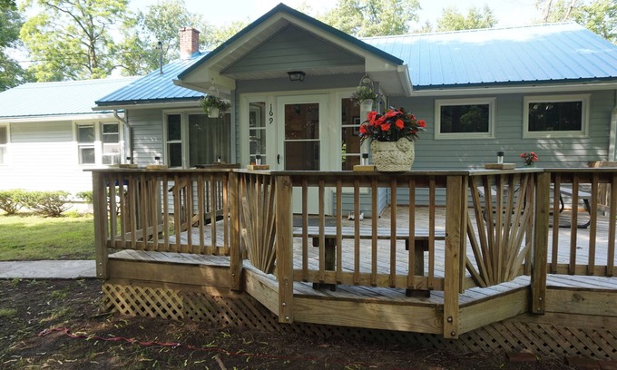 Maryland House | Cooperstown Oneonta: Guest Rated 9.8 with Lake View & Spa