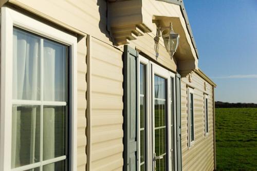Mount Hawke Apartment | Discover Coosewartha Countryside Holiday Rental – 4-Star Retreat