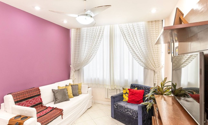 Leme Apartment | Cozy Copa-leme Apartment Steps from the Beach with Amenities