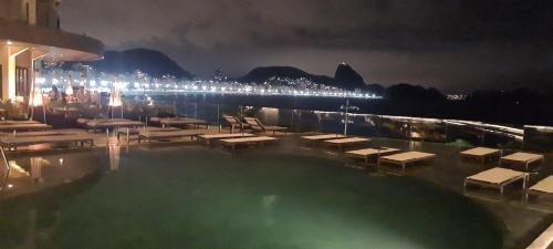 Leme Apartment | Oceanfront Comfort at Copacabana: Family-Friendly Escape