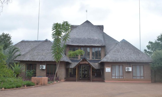 Ha-Lambani Cabin | Inviting Copacopa Lodge with Pool & Family-Friendly Amenities