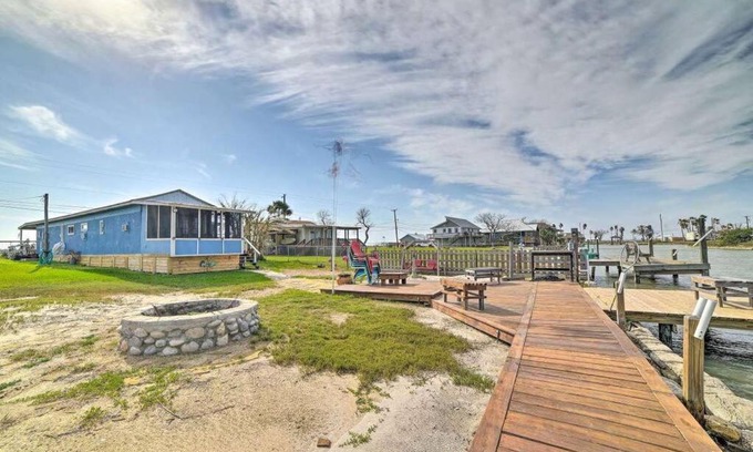 Rockport House | Experience Copano Bay Cottage: Private Dock & Kayaks Await!