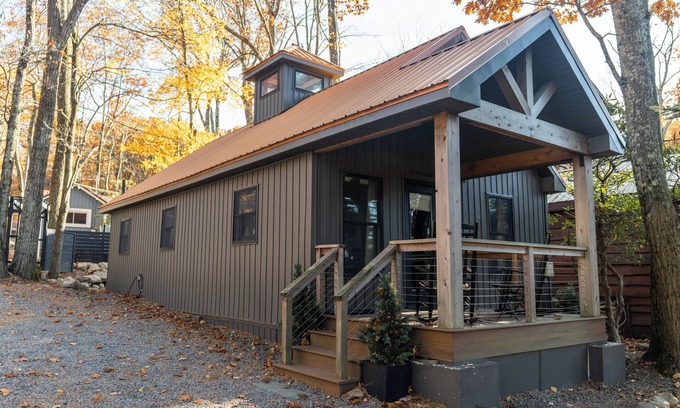 Lake Harmony Estates Cabin | Experience Adventure and Relaxation at Copper Cabin, Poconos
