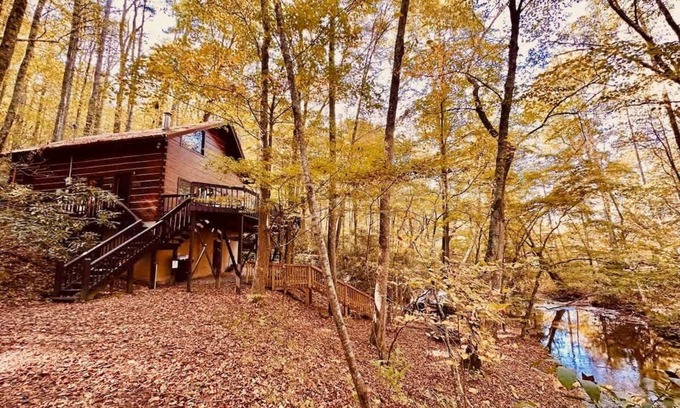 Blue Ridge Cabin | Relax at Copper Cabin: Pet Friendly with Private Fire Pit
