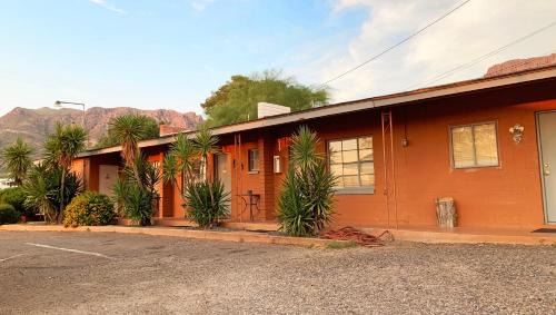 Superior Hotel | Cozy Copper Mountain Motel: Pet and Child Friendly Stay