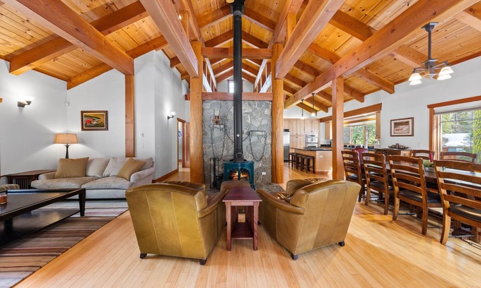 Alpine Meadows House | Experience Copperleaf Lodge - Alpine Meadows with Hot Tub