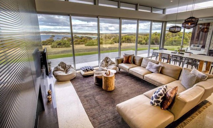 Emu Bay House | Experience CopperstoneKI: Beach House with Pool & Breakfast
