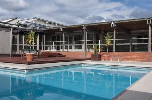 Fenton Street Hotel | Relax at Copthorne Hotel Rotorua: Family-Friendly Retreat