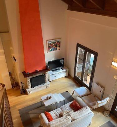 Broto Apartment | Stylish Duplex Apartment in Fiscal – Guest Rated 9.7