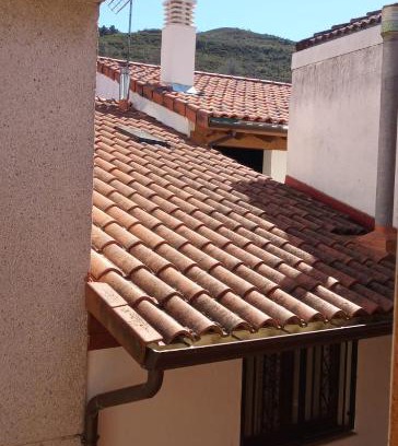 Ezcaray Apartment | Cozy Estudio 2: Pet-Friendly Stay with Great Reviews