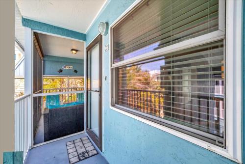 Bradenton Beach House | Coquina Cheer on Anna Maria Island