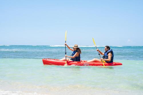 Villas Del Mar Resort | Beachfront Bliss at Coral Costa Caribe Beach Resort
