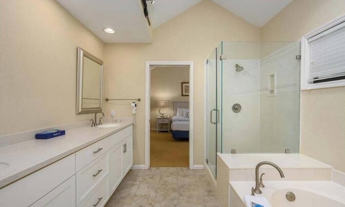 Hilton Head Island Apartment | Coral Reef- Hilton Head's Hotel-Palmera Vacation Club
