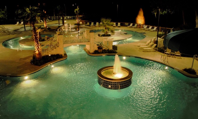 Hilton Head Island Apartment | Oceanfront Coral Sands Resorts: Rated 9.4 with Spa & Pool