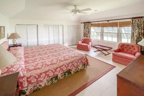 Hamilton Parish Villa | Coral Sea Beachfront Retreat with Infinity Pool & Ocean Views