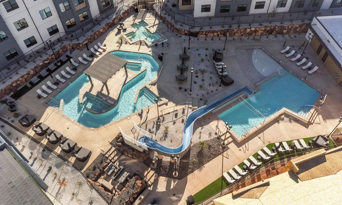 St. George Condo | Pet-Friendly Coral Vista Escape with Pool & Breakfast