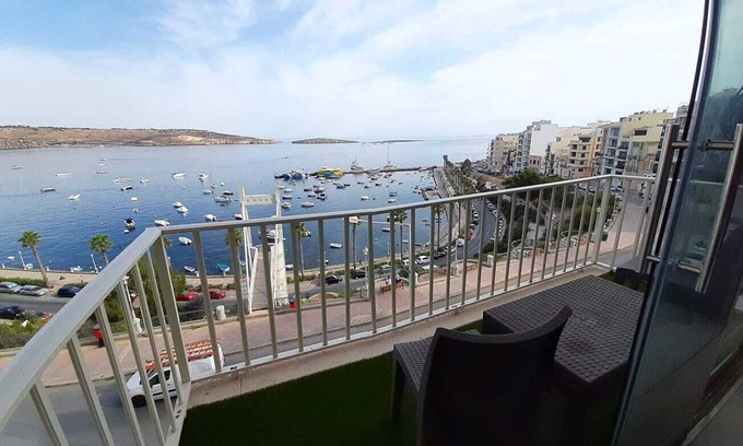 Madliena Apartment | Coral: Top Floor Apartment with Breathtaking Ocean Views