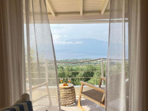 Korithi House | Oceanfront Coralina Cottage: 4-Star Getaway with Views