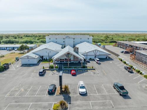 Ocean Shores Hotel | Pet-Friendly Coratel Inn & Suites with Ocean View Retreat