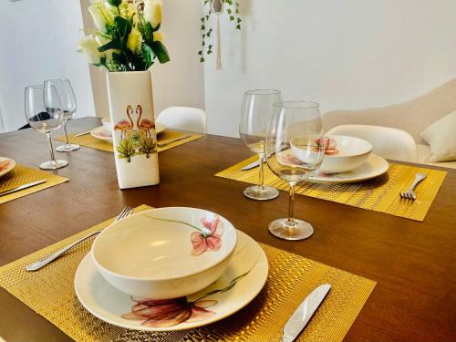 La Trinidad-San Juan y Todos los Santos Apartment | Corazón De Córdoba: Ideal Location for Family Getaways