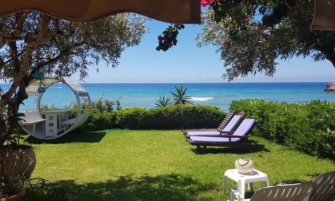 Parelia House | Beachfront House 13 in Glyfada - Guest Rated 10/10!