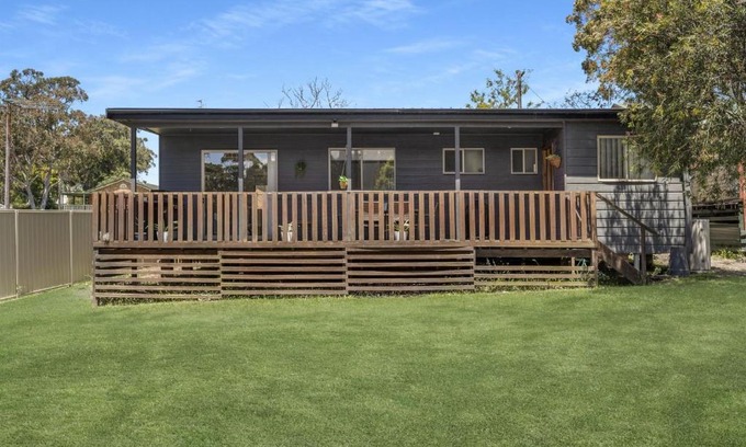 Old Erowal Bay House | Pet-Friendly Corinya Cottage with Oceanfront Views