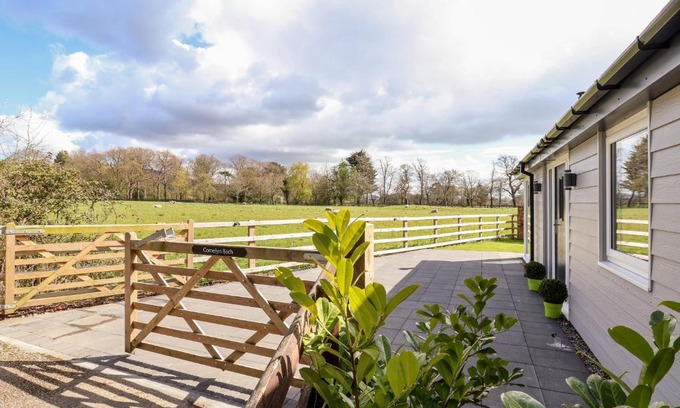 Saint Asaph House | Discover Cornelyn Bach: A Delightful 4-Star Retreat