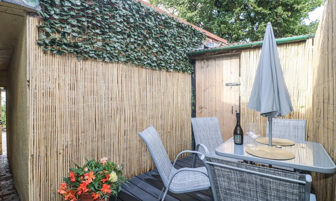 Ilkeston Cottage | Corner House Cottage
